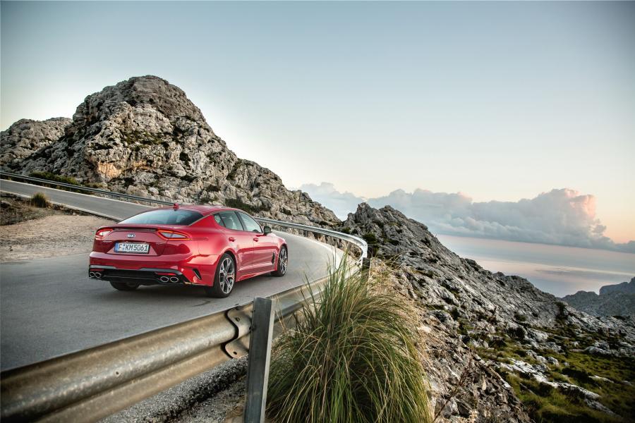  Kia Stinger GT (CK) 2017 года  (WW) (фото 102 из 106)